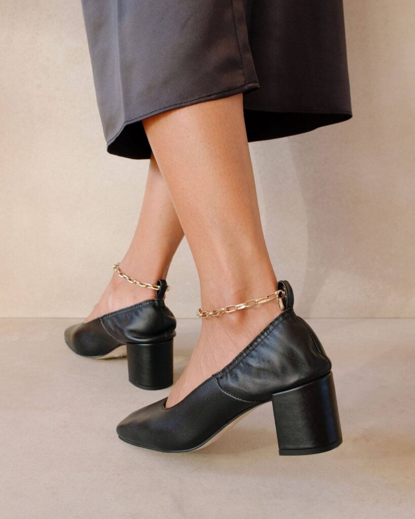 Black court shoe from Alohas