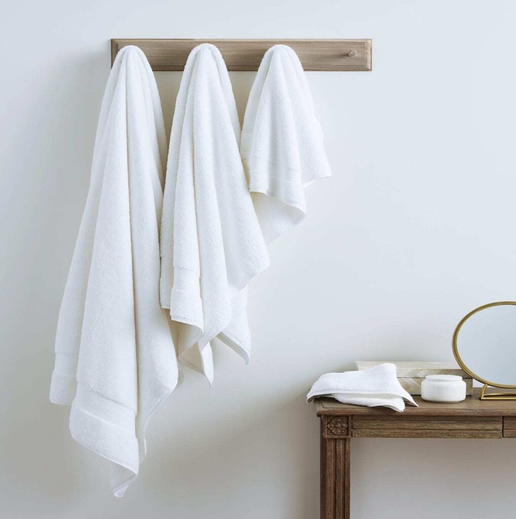 Boll and Branch organic cotton bath towels, organic hand towel and wash cloth in white 