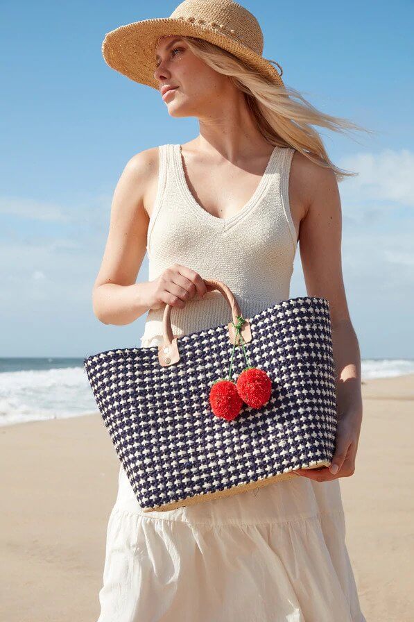 Mar Y Sol Sustainable beach bags