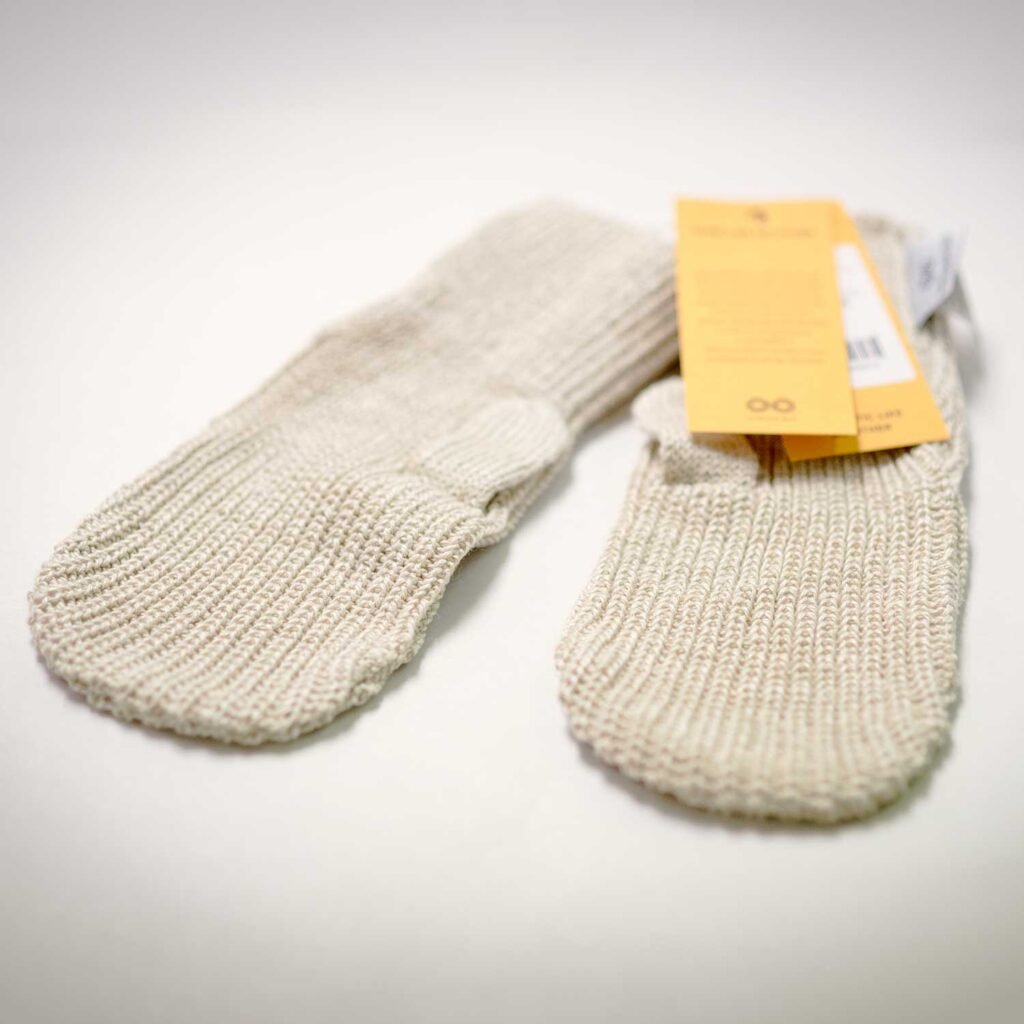 Hemp mittens from Rawganique