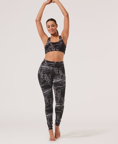 Pact sustainable activewear