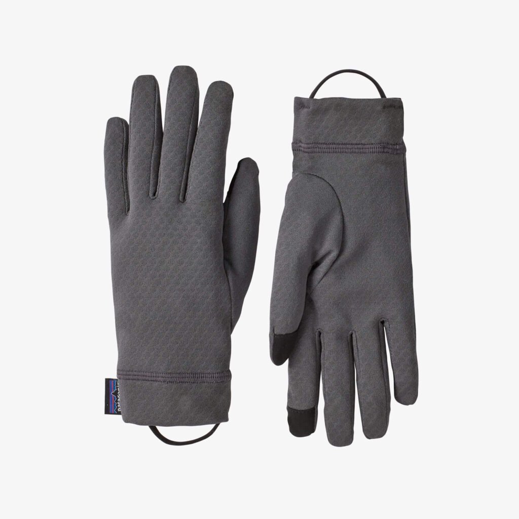 Patagonia grey practical gloves for running and outdoor activity