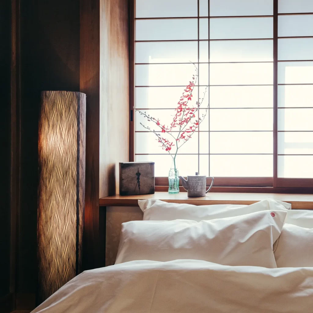 Aizome nontoxic bedding shown in a Japanese style bedroom