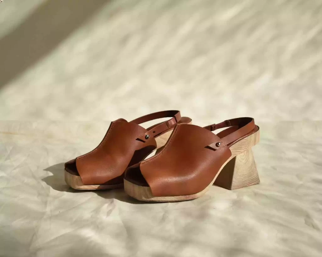 Hilos brown heels 