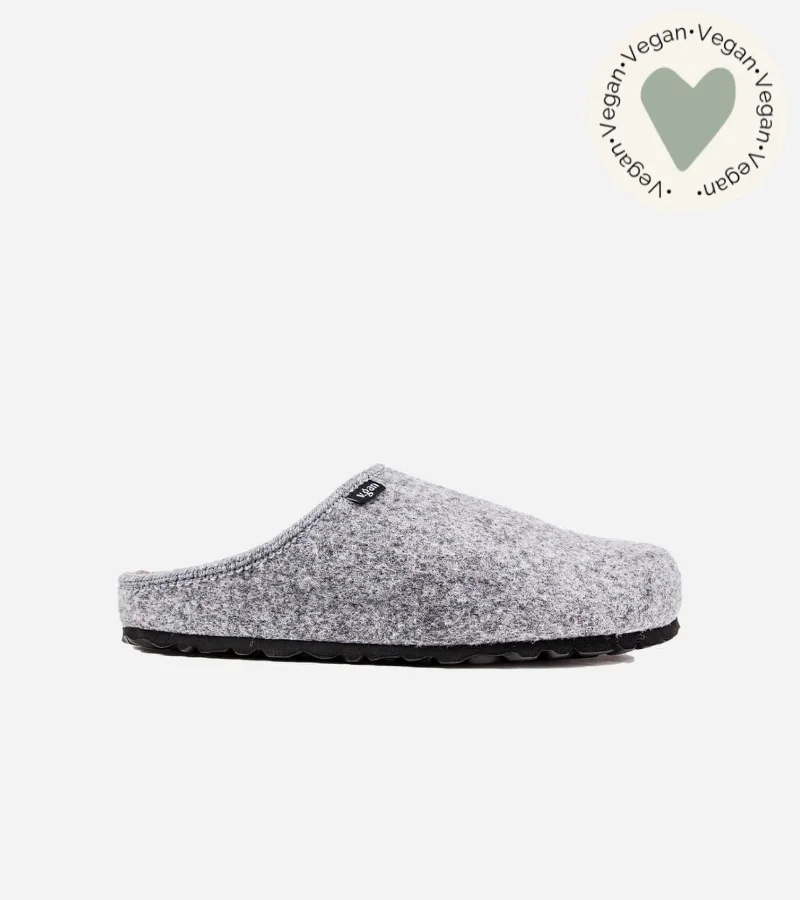 Immaculate vegan vegan slippers